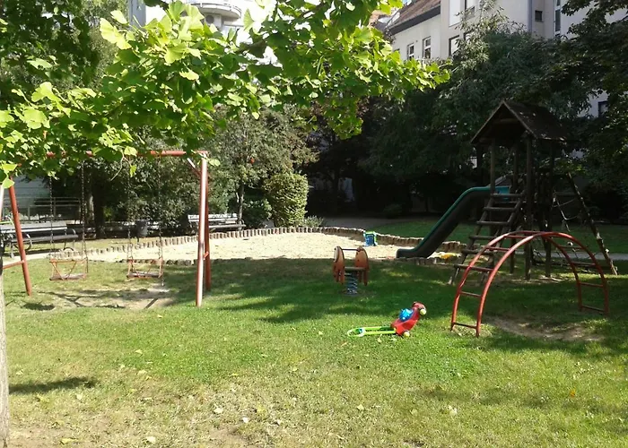 Lily Apartman