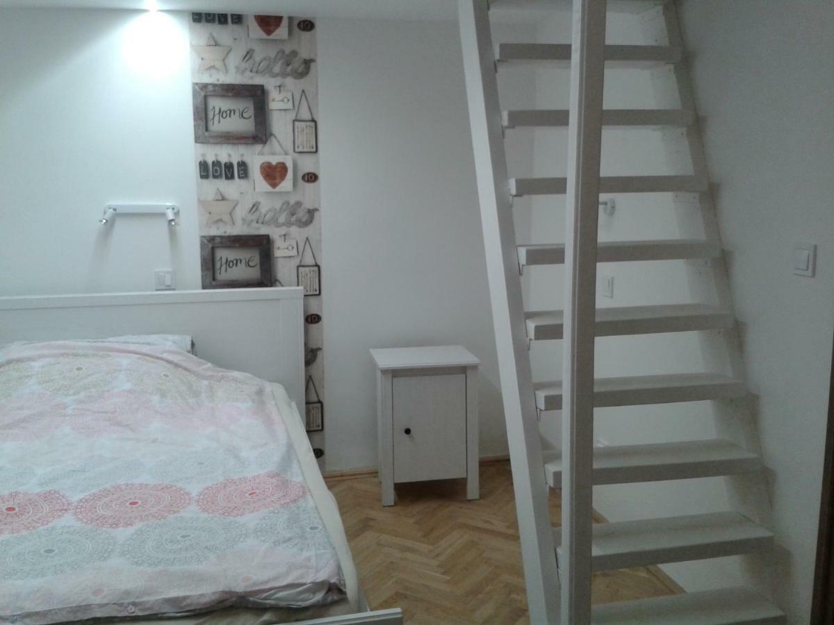 Lily Apartment *