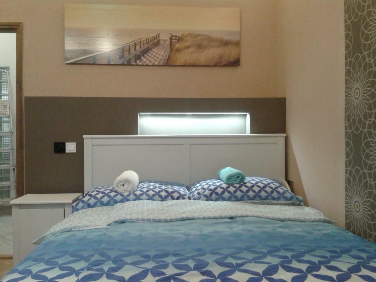 Lily Apartment